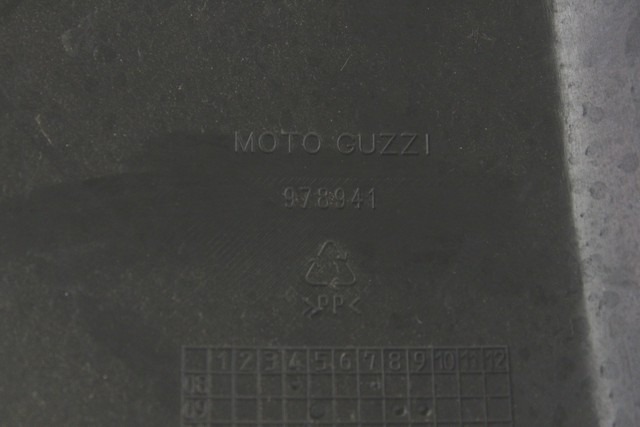 MOTO GUZZI V7 CLASSIC 97894000Y02 FIANCHETTO COVER DESTRA 08 - 12 RIGHT SIDE PANEL 