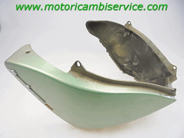 HECKVERKLEIDUNG OEM N. AP8148225 GEBRAUCHTTEIL  SCOOTER APRILIA SCARABEO 150 (1999/2002) HAUBRAUM, 150 cc ERSTZULASSUNG 2000