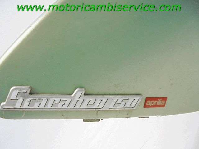 HECKVERKLEIDUNG OEM N. AP8148225 GEBRAUCHTTEIL  SCOOTER APRILIA SCARABEO 150 (1999/2002) HAUBRAUM, 150 cc ERSTZULASSUNG 2000