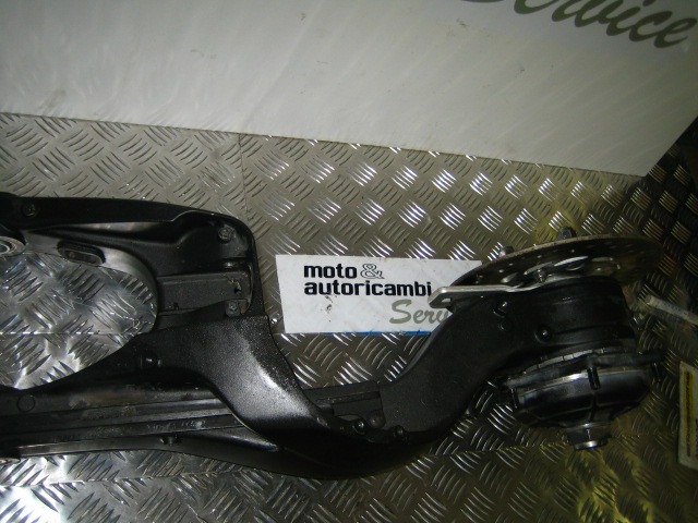 HINTERRADSCHWINGE HONDA CB1000RA SC60  (2008-2015) Gebrauchtteil für 2009