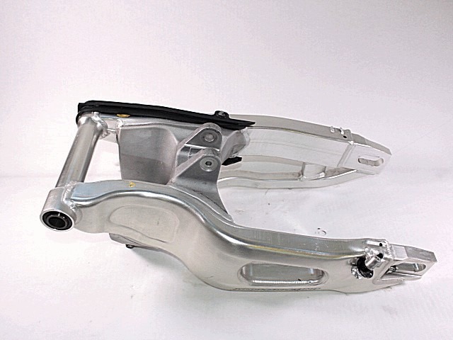 SCHWINGARM OEM N. 52200MEL505 GEBRAUCHTTEIL  MOTO HONDA CBR 1000 RR SC57 (2004 - 2005) HAUBRAUM, 1000 cc ERSTZULASSUNG 2005