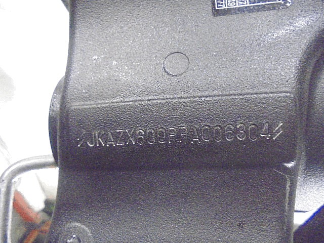 32160025018R STRETCHED LETTER FRAME KAWASAKI NINJA ZX-6R ( 2007 - 2008 ) Gebrauchtteil für 2007