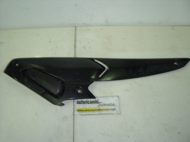 SEITENVERKLEIDUNG OEM N. 975496000C GEBRAUCHTTEIL  SCOOTER GILERA NEXUS 500 M352M (2009/2012) HAUBRAUM, 500 cc ERSTZULASSUNG 2008