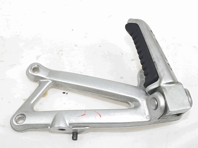 0029337 0029723 PEDALINE FRONT FUßBOARD HALTERUNG. DUCATI ST2 - ST4 - ST4 S ( 1997 - 2003 ) Gebrauchtteil für 2002