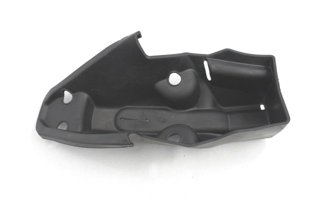 KOTFLUGEL HINTEN / UNTER DEM SITZ OEM N. 48311731A GEBRAUCHTTEIL  MOTO DUCATI 1199 PANIGALE ( 2013 - 2017 )  HAUBRAUM, 1198 cc ERSTZULASSUNG 2015