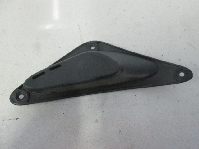 SEITENVERKLEIDUNG / BEFESTIGUNG OEM N. 5EB-2117W-00-00  GEBRAUCHTTEIL  MOTO YAMAHA YZF R6 RJ03 (2001-2002) HAUBRAUM, 600 cc ERSTZULASSUNG 2002