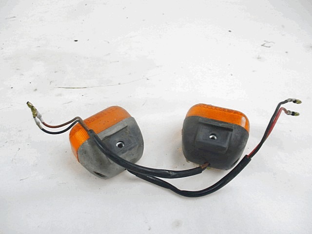 BLINKER / BLINKER OEM N.  GEBRAUCHTTEIL  SCOOTER GARELLI T-REX 125 (1999 - 2001) HAUBRAUM, 125 cc ERSTZULASSUNG 2000