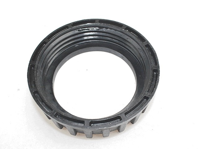 TANKRING-MUTTER / DICHTUNG OEM N.  GEBRAUCHTTEIL  SCOOTER APRILIA SCARABEO 200 (2007 - 2011) HAUBRAUM, 200 cc ERSTZULASSUNG 2011