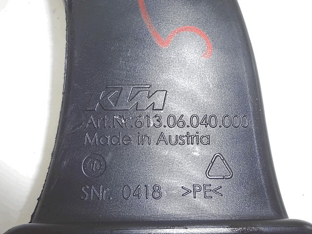 61306040000 DUCT AIR SLEEVE KTM 1290 SUPER DUKE R ABS (2014 - 2016) Gebrauchtteil für 2015
