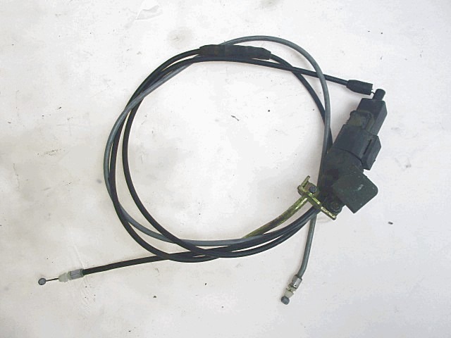 SITZVERRIEGELUNG / KABEL OEM N. 5GJ2478E0000 5GJ2473W1000 5GJ2473W0000  GEBRAUCHTTEIL  SCOOTER YAMAHA T-MAX 500 2001-2003 (XP500) HAUBRAUM, 500 cc ERSTZULASSUNG 2004