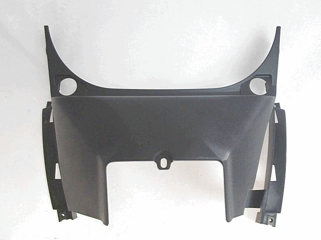 KRAFTSTOFFKLAPPE / TANKDECKELVERKLEIDUNG OEM N. 5GJ217310000  GEBRAUCHTTEIL  SCOOTER YAMAHA T-MAX 500 2001-2003 (XP500) HAUBRAUM, 500 cc ERSTZULASSUNG 2004