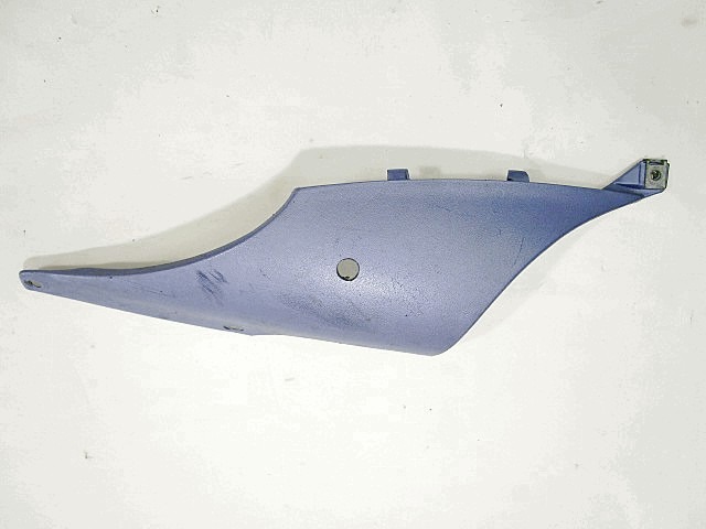 SEITENVERKLEIDUNG OEM N. AP8238670 GEBRAUCHTTEIL  SCOOTER APRILIA GULLIVER 50 (1995-2001) HAUBRAUM, 50 cc ERSTZULASSUNG