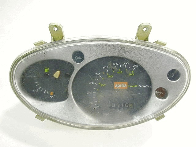 INSTRUMENTENTAFEL OEM N. AP8224353 GEBRAUCHTTEIL  SCOOTER APRILIA SCARABEO 100 4T (2002 - 2006) HAUBRAUM, 100 cc ERSTZULASSUNG