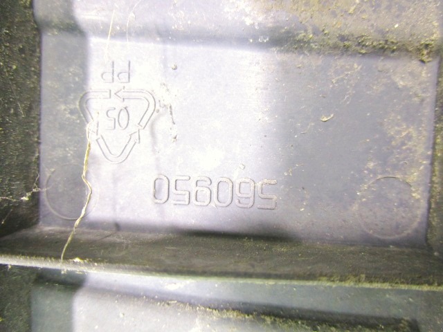 FUSSRASTEN OEM N. 576907000D GEBRAUCHTTEIL  SCOOTER PIAGGIO LIBERTY 50 4T (2002 - 2003) HAUBRAUM, 50 cc ERSTZULASSUNG 2003