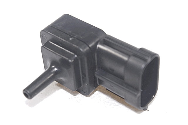 1563029G10 SENSORE ARIA / SOLENOIDE SUZUKI GSR 600 ( 2006 - 2011 ) Gebrauchtteil für 2007