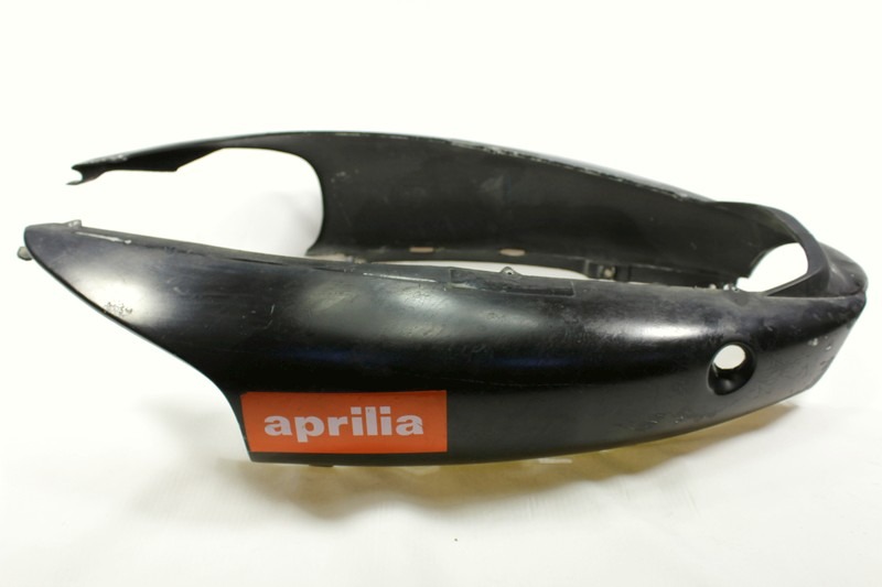 HECKVERKLEIDUNG OEM N. AP8258483 GEBRAUCHTTEIL  SCOOTER APRILIA SR 50 / SR 50 DITECH (1999 - 2001) HAUBRAUM, 50 cc ERSTZULASSUNG 1999