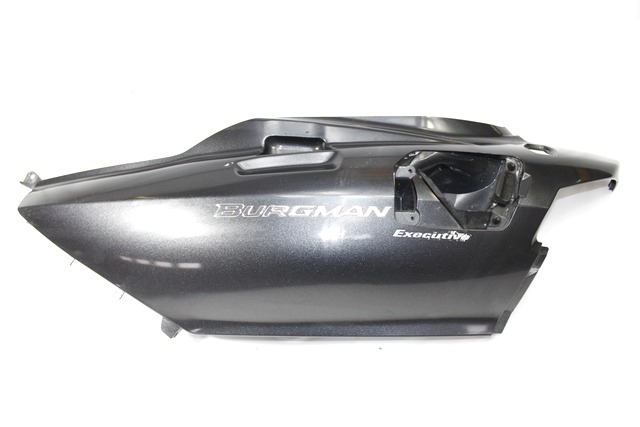 SEITENVERKLEIDUNG OEM N. 4721110G31YHG GEBRAUCHTTEIL  SCOOTER SUZUKI BURGMAN AN 650 A EXECUTIVE (2006 - 2012) HAUBRAUM, 650 cc ERSTZULASSUNG 2008