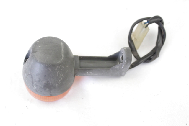 BLINKER / BLINKER OEM N. AP8212699 GEBRAUCHTTEIL  SCOOTER APRILIA SR 150 (1999 - 2002) HAUBRAUM, 150 cc ERSTZULASSUNG 2000