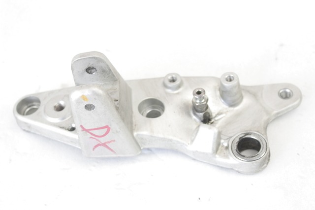 SUPPORTO PEDANA ANTERIORE DESTRA DUCATI MULTISTRADA 950 TOURING 82422522AA FRONT RIGHT FOOTREST BRACKET