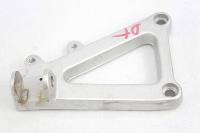 SUPPORTO PEDANA ANTERIORE DESTRA DUCATI SUPERSPORT 750 1999 - 2002 82410431A FRONT RIGHT FOOTREST BRACKET