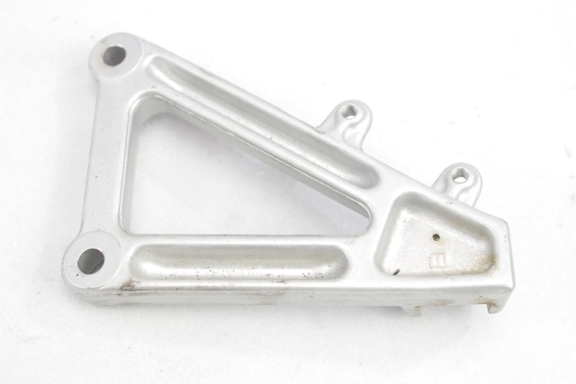 SUPPORTO PEDANA ANTERIORE DESTRA DUCATI SUPERSPORT 750 1999 - 2002 82410431A FRONT RIGHT FOOTREST BRACKET