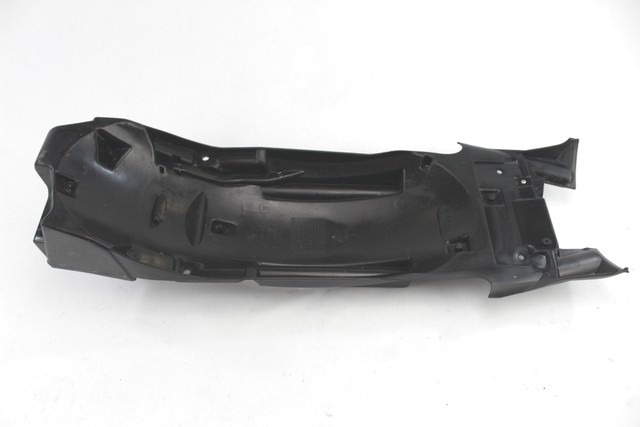 KOTFLUGEL HINTEN / UNTER DEM SITZ OEM N. 46627667682 GEBRAUCHTTEIL  MOTO BMW K25 R 1200 GS (2004 - 2008) HAUBRAUM, 1200 cc ERSTZULASSUNG 2004