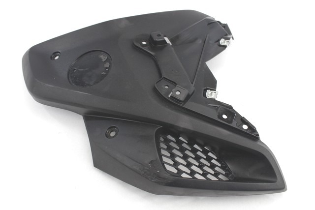 SEITENVERKLEIDUNG / BEFESTIGUNG OEM N. 46638556655 GEBRAUCHTTEIL  MOTO BMW K50 R 1200 GS / R 1250 GS (2011 - 2019) HAUBRAUM, 1200 cc ERSTZULASSUNG 2018