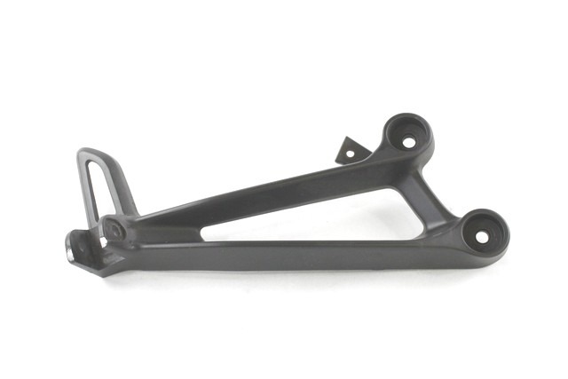 YAMAHA MT-07 1WS2742L0100 STAFFA PEDANA POSTERIORE DESTRA RM18 19 - 20 REAR RIGHT FOOTREST HOLDER CON GRAFFIO 1WS2742L0000