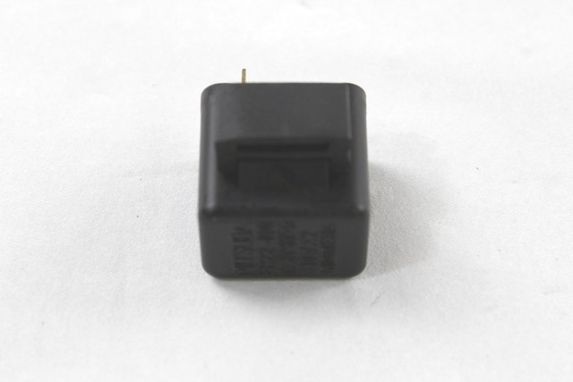 YAMAHA N-MAX 125 1PAH33500000 RELE FRECCE 15 - 20 FLASHERS RELAY FR22-100 MITSUBA