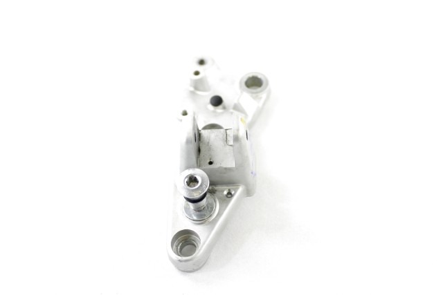 DUCATI MULTISTRADA 950 S 82422522AA STAFFA PEDANA ANTERIORE DESTRA 19 - 20 FRONT RIGHT FOOTREST HOLDER 82432521A