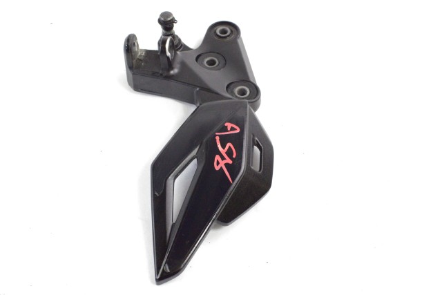 SUZUKI GSX S 750 4352108J10 STAFFA PEDANA ANTERIORE SINISTRA WC52 17 - 20 FRONT LEFT FOOTREST HOLDER LEGGERI SEGNI DI USURA