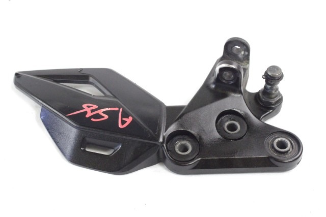 SUZUKI GSX S 750 4352108J10 STAFFA PEDANA ANTERIORE SINISTRA WC52 17 - 20 FRONT LEFT FOOTREST HOLDER LEGGERI SEGNI DI USURA