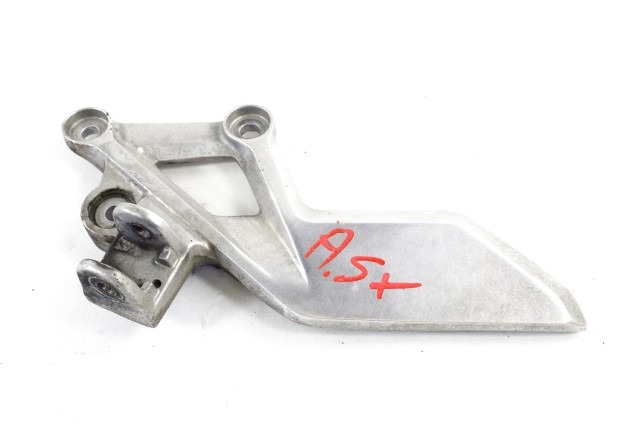 HONDA CBR 300 R 50700KYJ900 STAFFA PEDANA ANTERIORE SINISTRA NC51 15 - 16 FRONT LEFT FOOTREST HOLDER