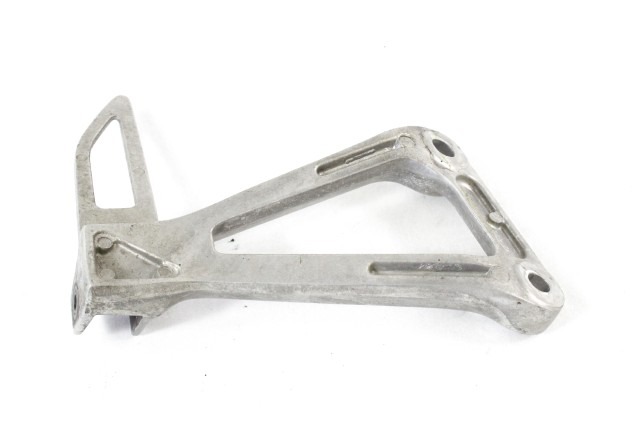 HONDA CBR 300 R 50725KYJ900 STAFFA PEDANA POSTERIORE SINISTRA NC51 15 - 16 REAR LEFT FOOTREST HOLDER