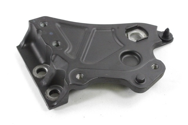 YAMAHA MT-07 B34274A30000 ADATTATORE STAFFA PEDANA SINISTRA RM18 19 - 20 LEFT FOOTREST BRACKET ADAPTER