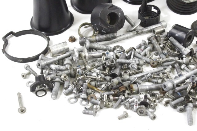 BMW K 1300 R SET BULLONERIA VITI GENERICO K43 09 - 15 BOLTS SCREWS SET 