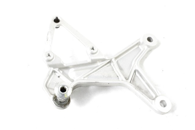 MV AGUSTA F3 675 - 800 8000B7474 STAFFA PEDANA ANTERIORE SINISTRA (DAL 2012) FRONT LEFT FOOTREST HOLDER