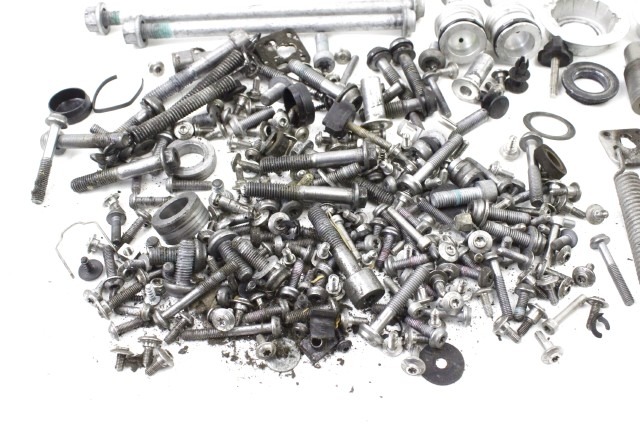 BMW R 1200 RT SET BULLONERIA VITI GENERICO K52 13 - 19 BOLTS SCREWS SET