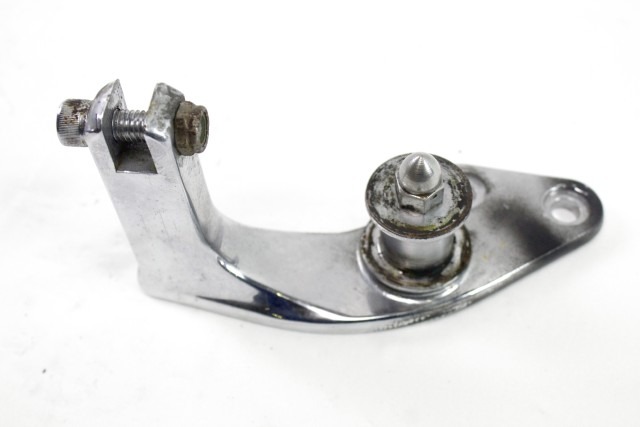 HARLEY DAVIDSON DYNA 1340 STAFFA PEDANA ANTERIORE DESTRA PER COMANDI AVANZATI 82 - 99 FRONT RIGHT FOOTREST HOLDER