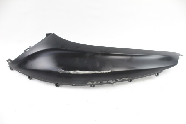 PIAGGIO BEVERLY 350 ST 656354 CARENA POSTERIORE DESTRA 11 - 20 RIGHT REAR FAIRING SEGNI DI USURA