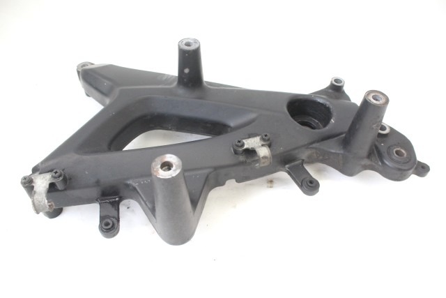 KYMCO X-TOWN 125 52000AAG3E00NEA FORCELLONE POSTERIORE SUPPORTO MARMITTA CT125 20 - 24 REAR SWINGARM MUFFLER BRACKET