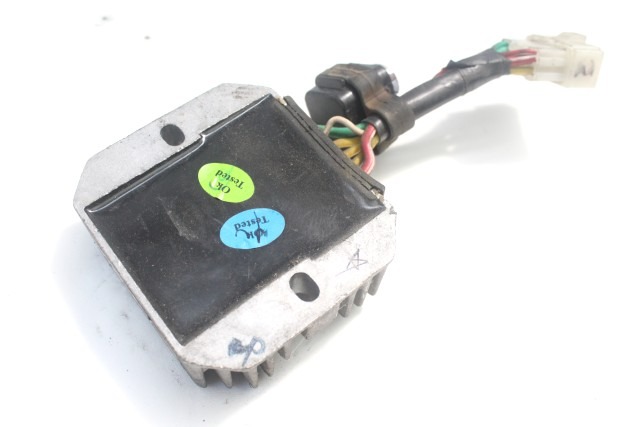 PIAGGIO ZIP 50 4T 1A017429 REGOLATORE DI TENSIONE 18 - 20 REGULATOR 1A010780 1A012973R 58272R 643221 