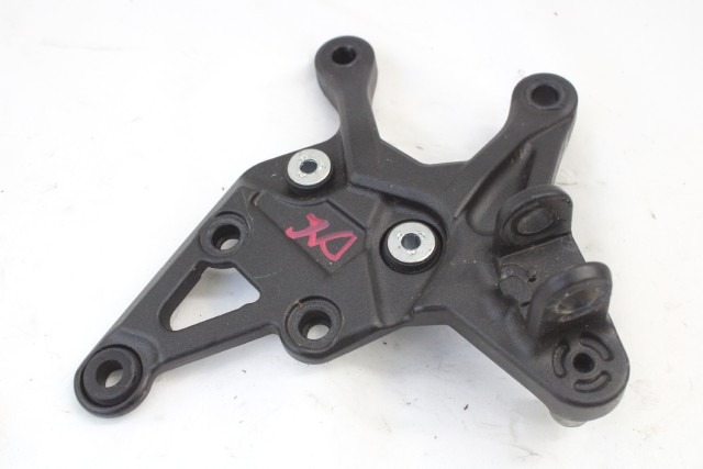 KAWASAKI Z 900 35063144218R STAFFA PEDANA ANTERIORE DESTRA ZR900F 2022 FRONT RIGHT FOOTREST HOLDER 35063140018R