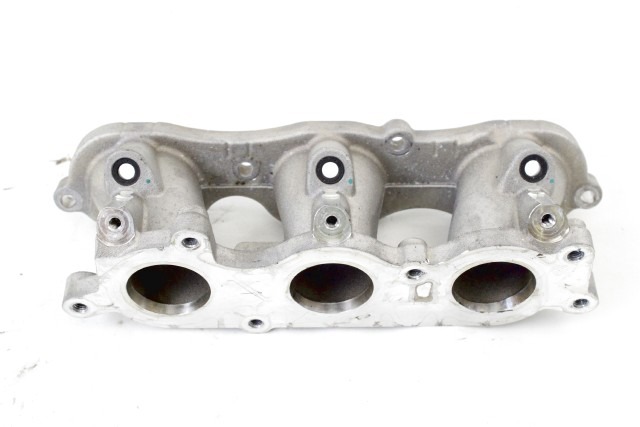 TRIUMPH TRIDENT 660 T1246966 COLLETTORE ASPIRAZIONE 21 - 24 INTAKE MANIFOLD