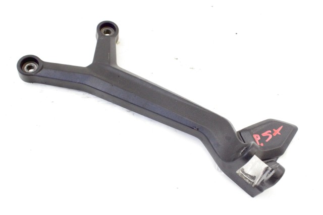 TRIUMPH TRIDENT 660 T2086605 STAFFA PEDANA POSTERIORE SINISTRA 21 - 24 REAR LEFT FOOTREST HOLDER