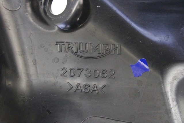 TRIUMPH TRIDENT 660 T2073062 COVER TELAIO DESTRA 21 - 24 RIGHT FRAME COVER