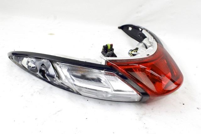 PIAGGIO LIBERTY 125 1D000950 FARO POSTERIORE 21 - 24 TAILLIGHT