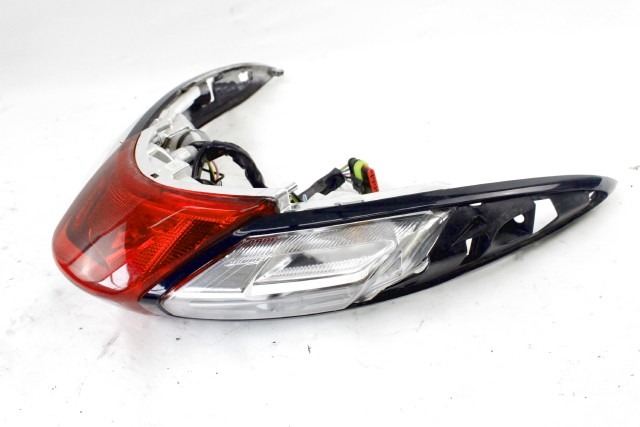 PIAGGIO LIBERTY 125 1D000950 FARO POSTERIORE 21 - 24 TAILLIGHT