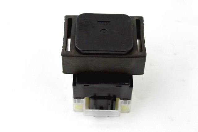 SUZUKI GSX S 125 3180033G21 RELÈ AVVIAMENTO WDL0 22 - 24 STARTER RELAY