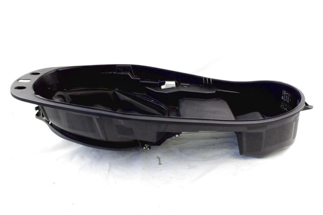 BMW C 400 X 46635A01027 VASCA SOTTOSELLA PORTACASCO K09 18 - 24 HELMET COMPARTMENT